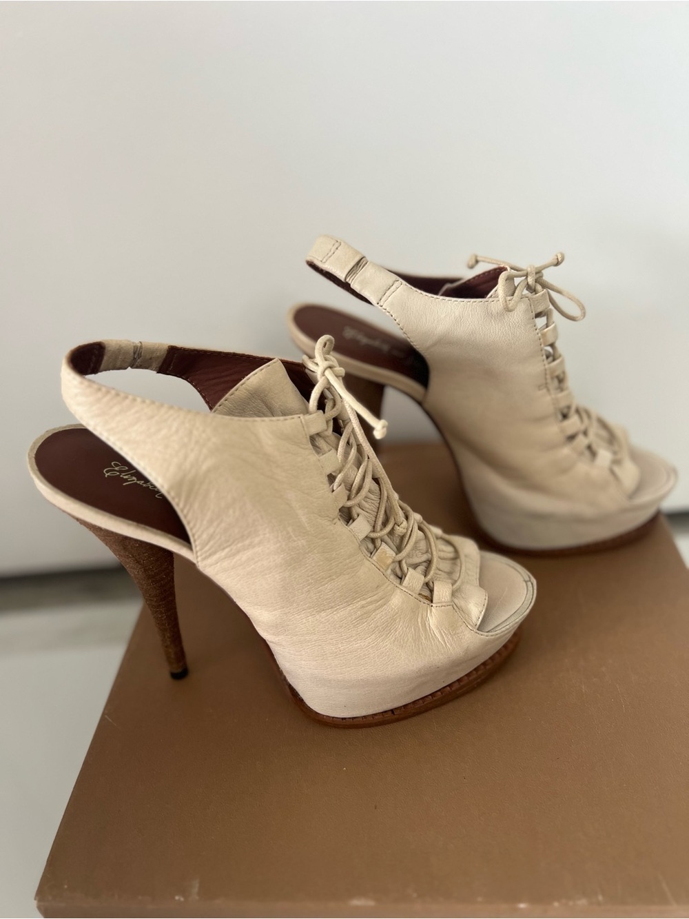Elizabeth‎ and James Cream Leather slingback